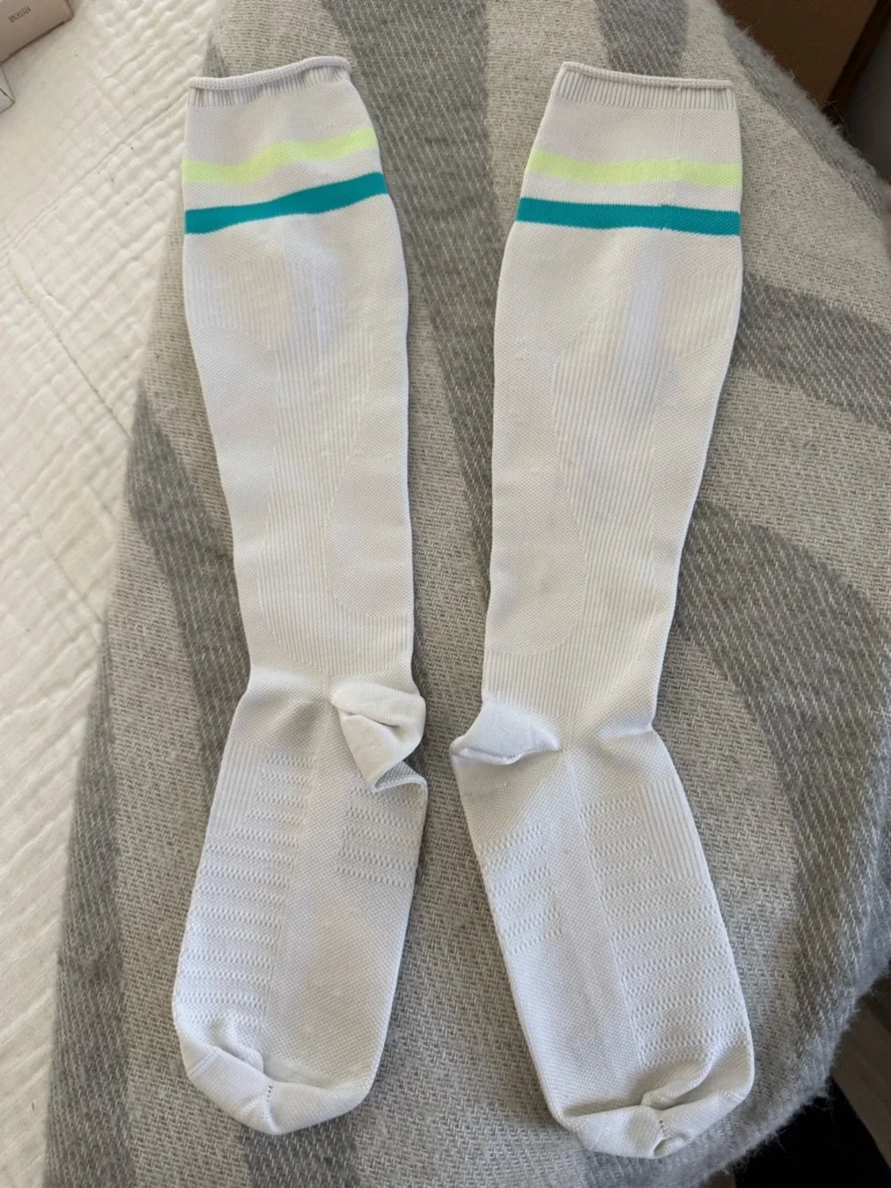 Lululemon Women's Keep It Tight Sock Size Medium (Compression Socks)